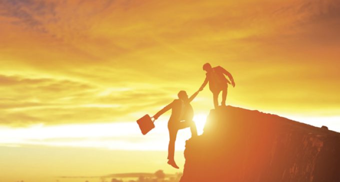WHEN AGENTS AND RISK MANAGERS INTERSECT