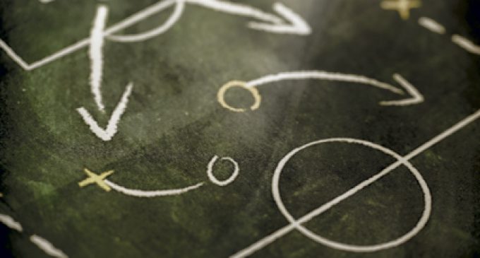 THE SALES LEADER: EIGHT TACTICS FOR SUCCESS