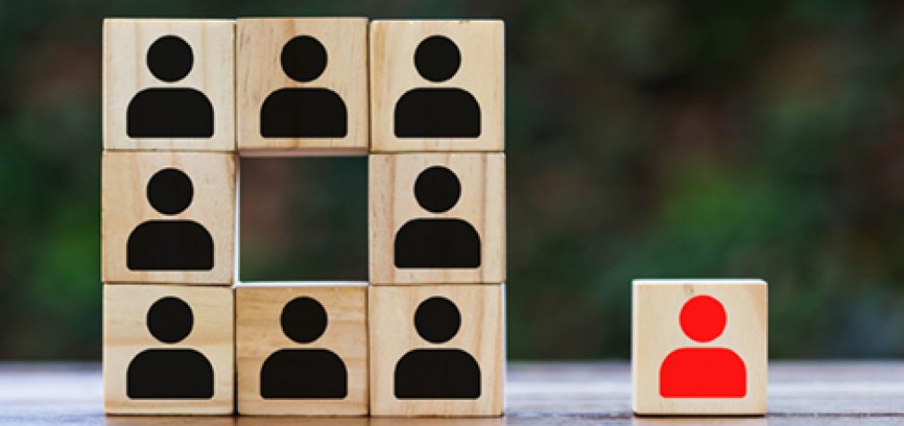 5 WAYS TO SET YOURSELF APART